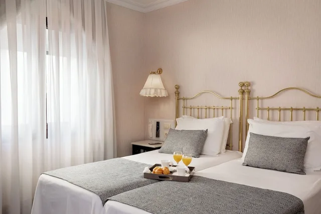 Comfort, Double Bed, Continental Barcelona Hotel 5/8