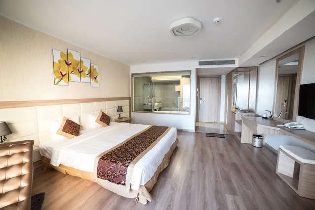 Deluxe, Double Bed, Sea View, Balcony, Ruby Hotel 2/8