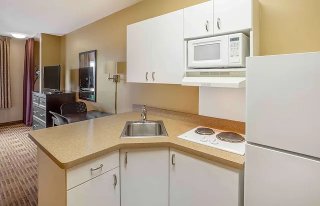استوديو بسرير كوين، Extended Stay America Meadowlands - Rutherford 4/4