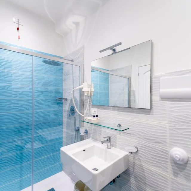 غرفة بسرير مزدوج بإطلالة على الحديقة، Hotel Poseidon 9/10