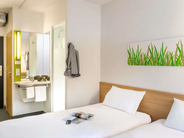 غرفة بسريرين منفصلين، ibis budget Aachen City 3/5