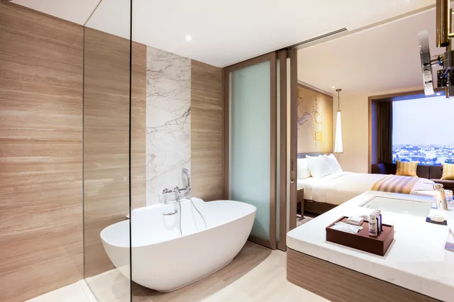غرفة قياسية بسرير كينج مع دخول الصالة، Crowne Plaza Vientiane by IHG 4/5