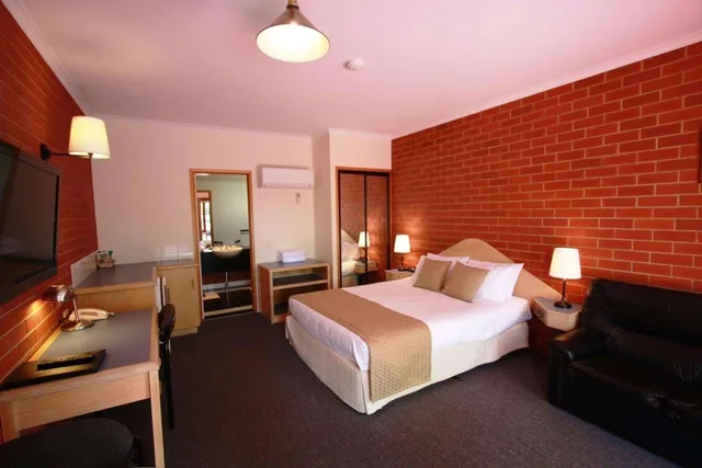 غرفة بسرير كوين بجاكوزي، Comfort Inn Lady Augusta 3/7
