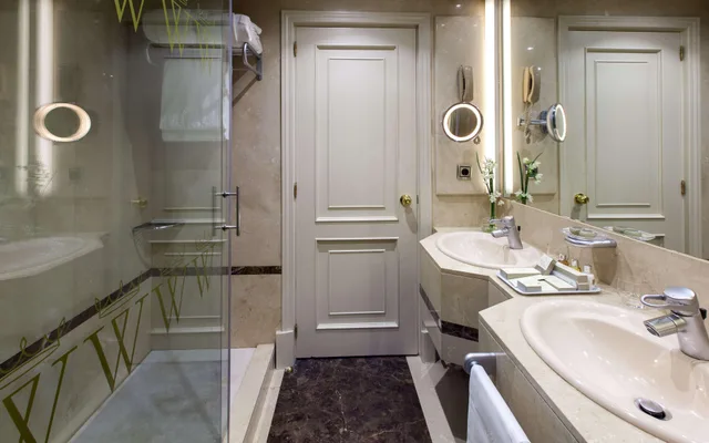 جناح كلوب جونيور، Wellington Hotel Spa Madrid 6/9