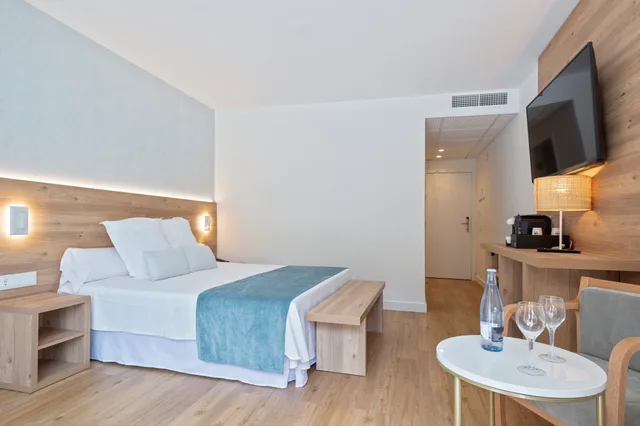 غرفة سوبيريور بسرير مزدوج أو سريرين منفصلين، Hotel Best Terramarina 2/3