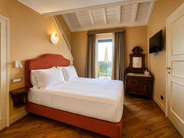 غرفة ديلوكس بسرير مزدوج بشرفة، Hotel Colonne 2/10