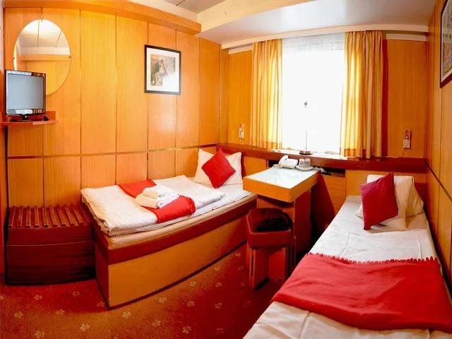كابينة بسرير مزدوج أو سريرين منفصلين، BOTEL ALBATROS 1/9