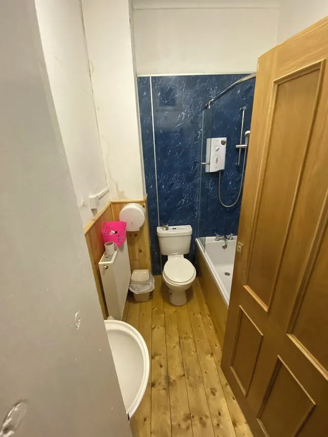 Room, Single, Single Bed, Argyle Backpackers 3/3