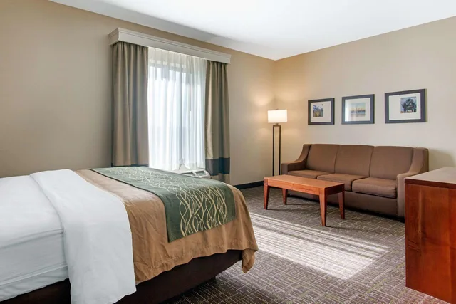 غرفة بسرير كينج، Comfort Inn And Suites Norman 1/7