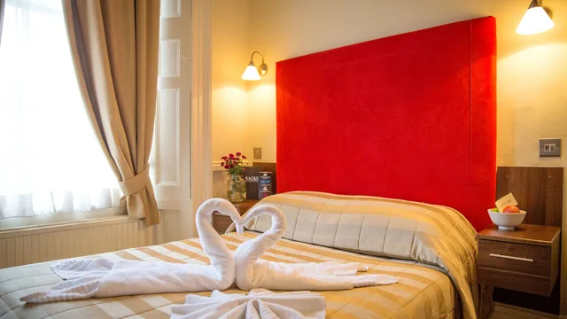غرفة بسرير مزدوج، Clifton Hotel 1/10