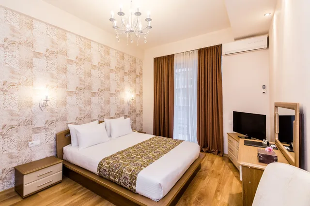 غرفة سوبيريور بسرير كوين بشرفة، Hotel Diamond Dat Exx Company 2/5