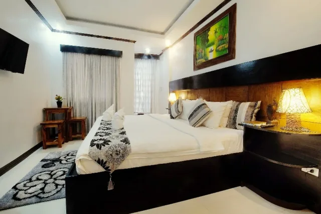 جناح شهر العسل، Coron Bancuang Mansion 1/3