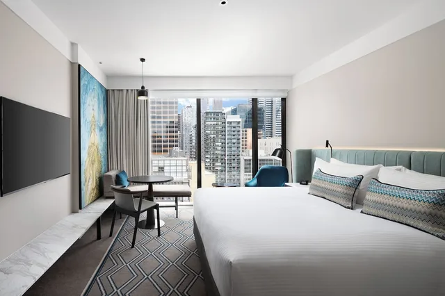 Heritage, Premier, King Bed, City View، Hilton Melbourne Little Queen Street 1/5