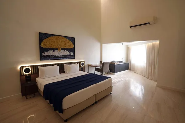 غرفة بريميوم بسريرين منفصلين بمطبخ صغير، Resort Country Club, Manesar-WorldHotels Distinctive 1/3