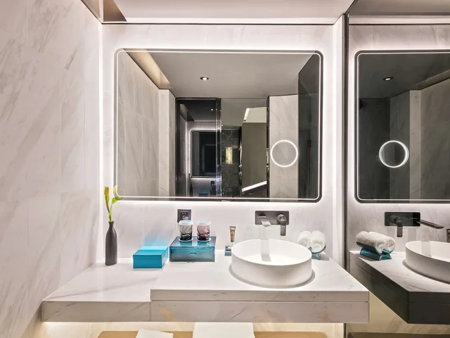 غرفة قياسية بسريرين منفصلين، Novotel Yangzhou Slender West Lake 4/5