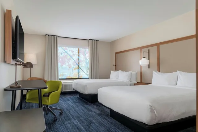 room, 2 queen beds, Fairfield by Marriott Inn & Suites Norfolk 1/3
