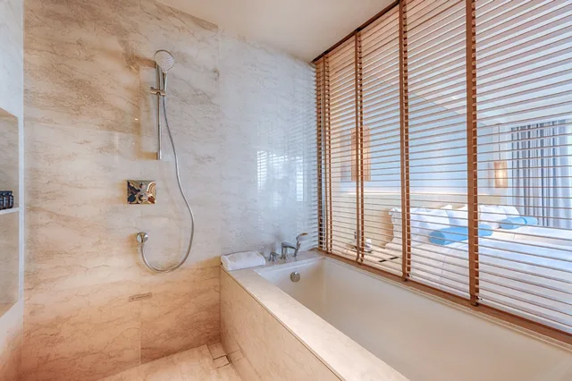 Suite, King Bed, Ocean View, Monogram Lounge Access, Corner, Shilla Monogram Danang 4/4