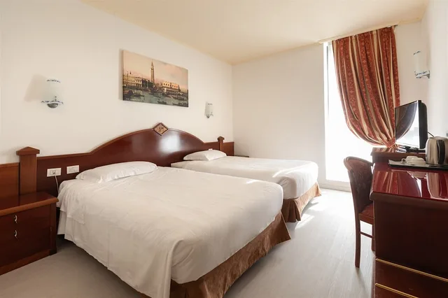 غرفة مفردة بسرير مزدوج، NOVENTA HOTEL 3/8