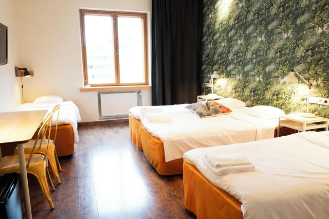 غرفة رباعية، Hotel Finn 1/5