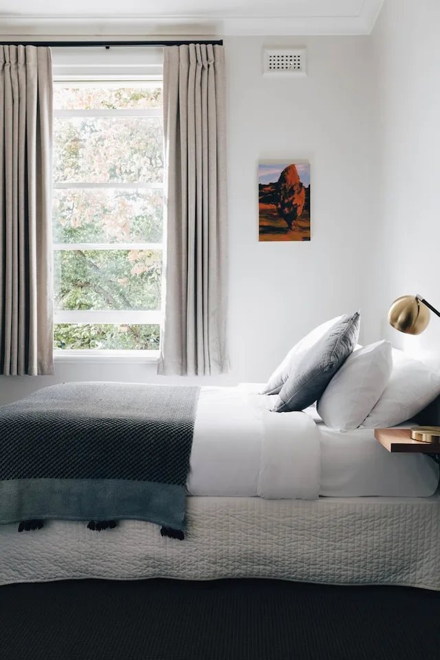 غرفة قياسية بسرير كوين، NAUGHTONS PARKVILLE HOTEL 4/9