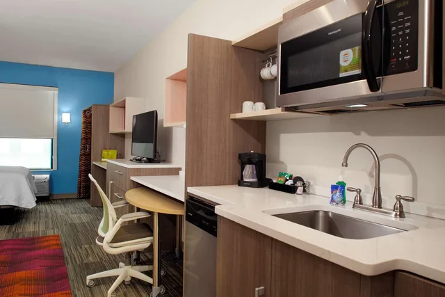 جناح استوديو بسرير كوين لذوي الإعاقة، Home2 Suites By Hilton Lake Charles 2/2