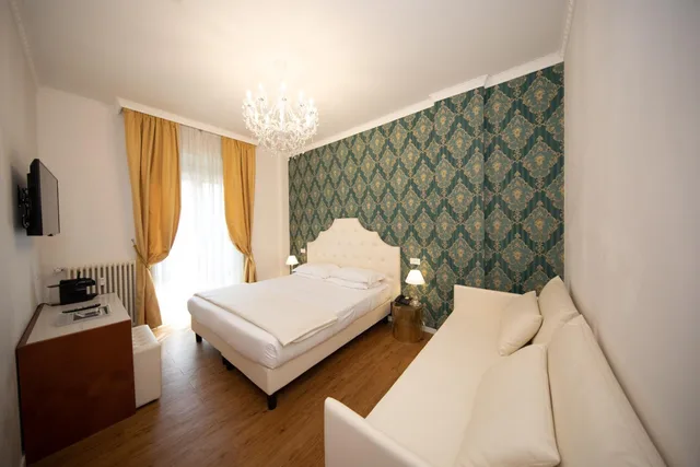 غرفة سوبيريور عائلية بسرير بطابقين وسرير كوين في الملحق، Hotel Re Enzo 1/12