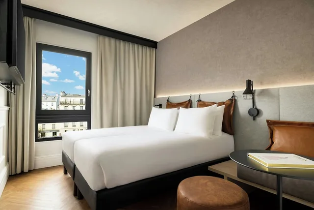 غرفة متصلة بسرير كوين وسريرين منفصلين، Moxy Paris La Villette 10/10