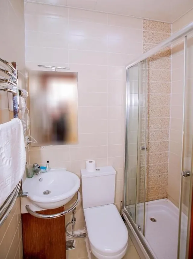 غرفة كومفورت بسرير كوين بإطلالة على المدينة، Clover Hotel Baku 6/7