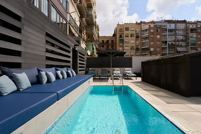 غرفة سوبيريور بشرفة، Hotel Catalonia Gran Via Bcn 1/1
