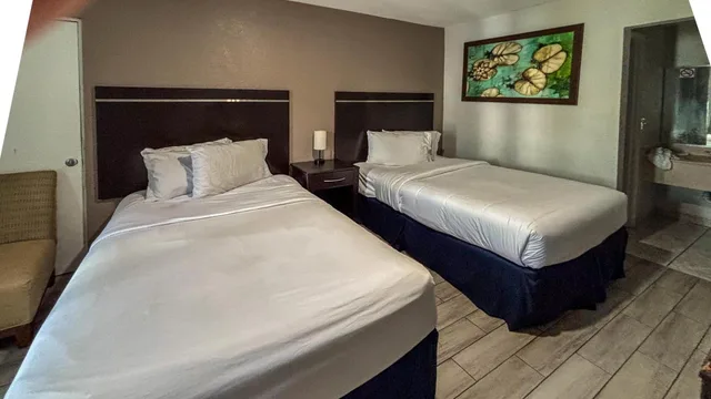 2 Queen Beds - Mobil Access Tub Nsmk Micfridg، Motel6 Altamonte Springs, FL 3/10