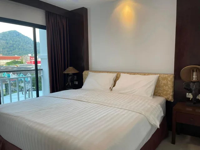 غرفة ديلوكس بسرير مزدوج بشرفة، SUMMER BREEZE HOTEL 1/2