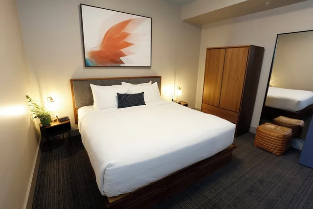 Zen, Suite, Single Bed، The Kimpton Schofield Hotel 1/3
