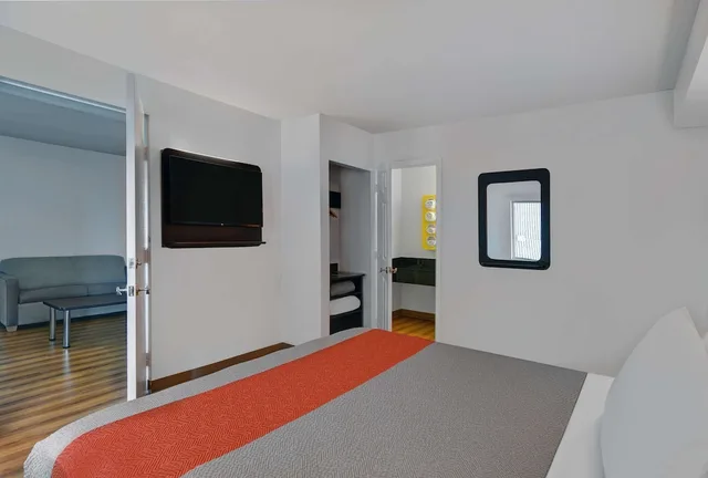 جناح بسرير كينج، Motel6 Cutler Bay, FL - Miami 3/6