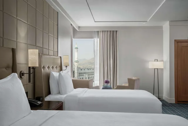 جناح تنفيذي بسريرين منفصلين بإطلالة على الحرم، مكة هيلتون للمؤتمرات(Hilton Hotel & Convention Jabal Omar Makkah) 2/2
