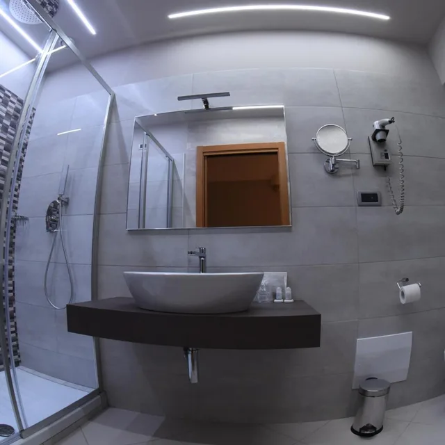 غرفة سوبيريور بسرير مزدوج، Hotel Niagara 7/8