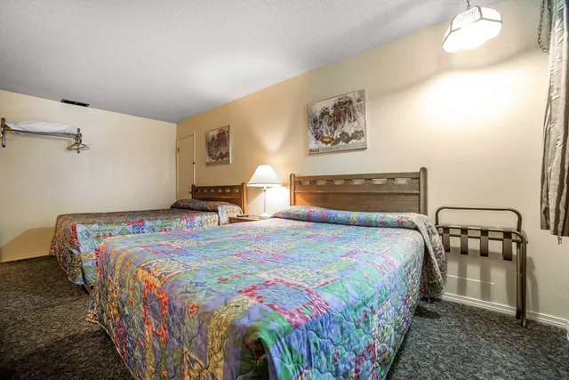 غرفة بسريرين كوين، Rodeway Inn La Grande 3/3