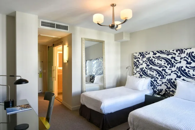 غرفة ديلوكس بسريرين مزدوجين، Hotel Breakwater South Beach 1/2