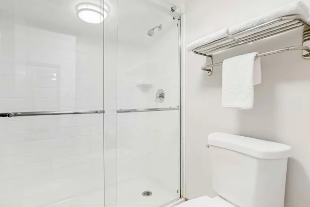 غرفة بسرير كينج، Quality Inn Panama City North 5/6