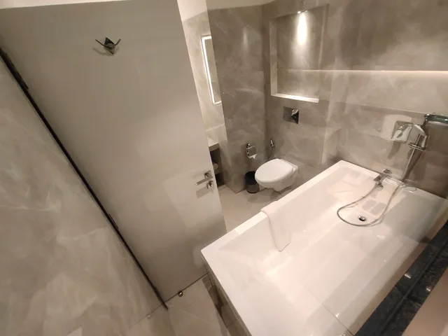 غرفة بريميوم فاخرة، The Flora Grand 4/4