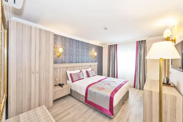 غرفة رباعية، Dab Hotel 2/2