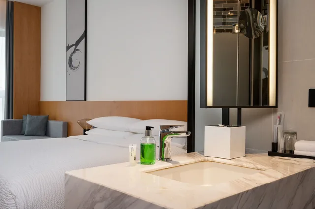غرفة سوبيريور بسرير كينج، Fairfield by Marriott Zhuhai Xiangzhou 2/5