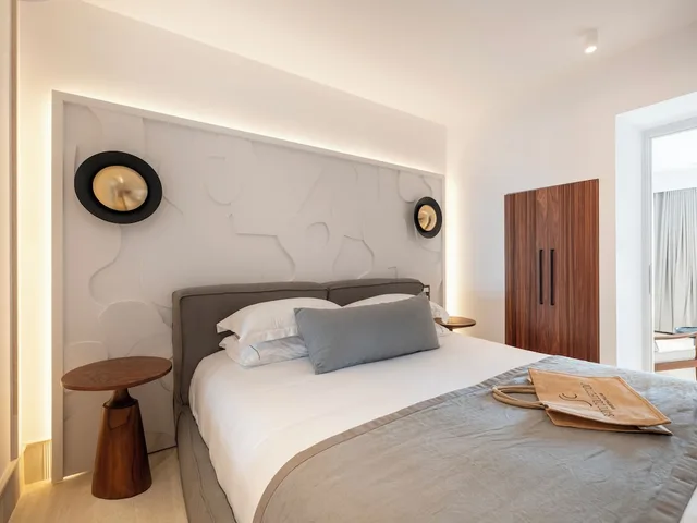 2 Bedrooms, Suite, King Bed, Sunset and Sea View, 2 Sofa, with Pool، Santo Maris Oia Luxury Suites and Spa - Adults Only 2/6