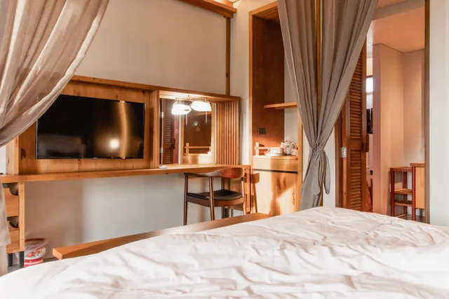غرفة ديلوكس بسرير كينج بحوض استحمام، Hotel Gahn - SHA Plus 2/10