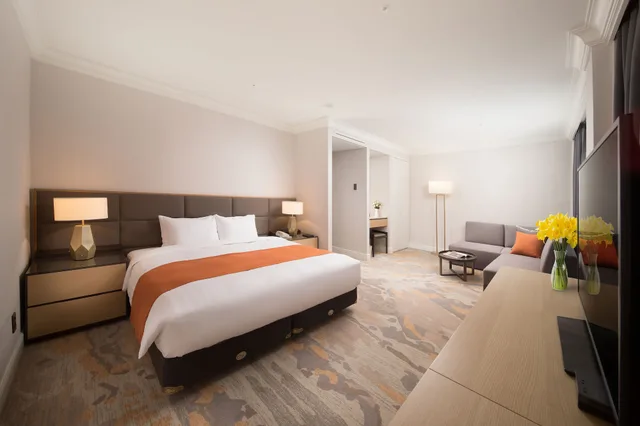 Studio, Suite, King Bed, Jeju Sun Hotel and Casino 2/3