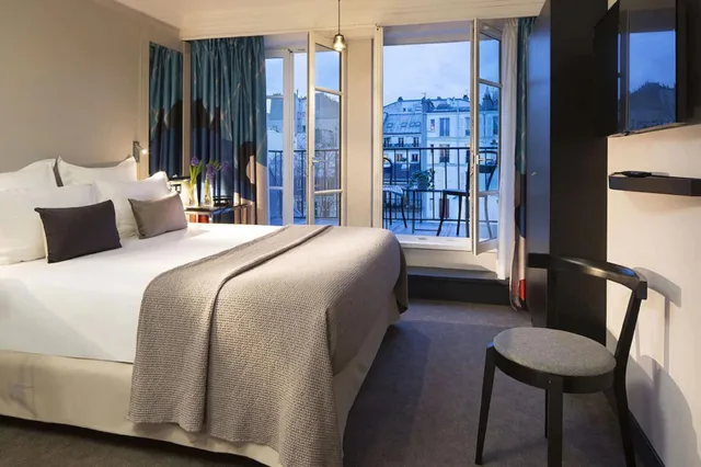Spa, Deluxe, Double Bed, Balcony، Les Matins de Paris 2/10
