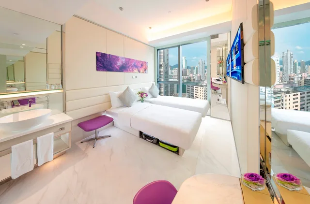 Plus, Premier, iclub Mong Kok Hotel 1/2