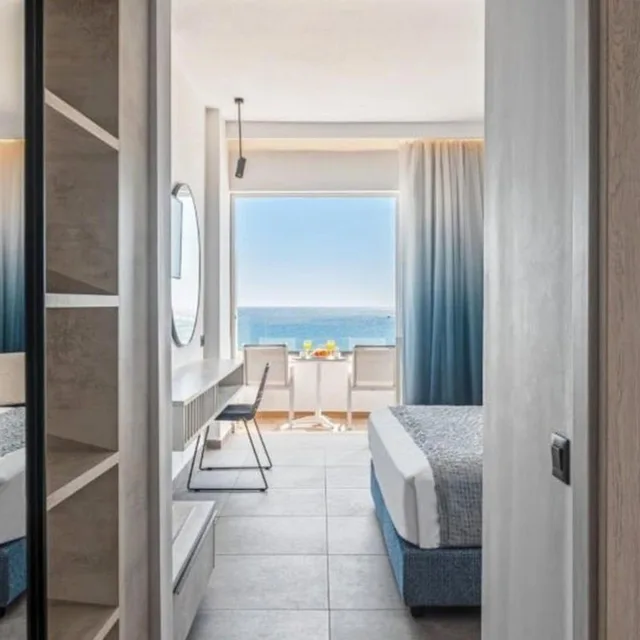 غرفة سوبيريور بإطلالة على البحر، Blue Sea Beach Resort 3/5