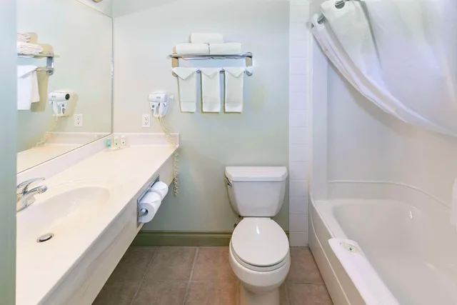 غرفة بسريرين كوين للمدخنين، Quality Inn & Suites Whitecourt 4/4