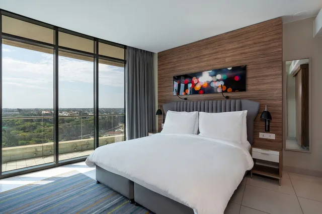 غرفة سوبيريور بإطلالة على المدينة، RADISSON BLU HOTEL & RESIDENCE, MAPUTO 1/10