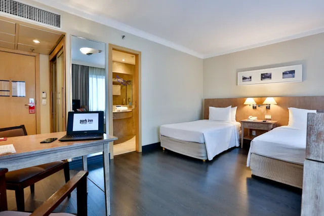 غرفة سوبيريور بسريرين منفصلين، Park Inn By Radisson Berrini 3/10